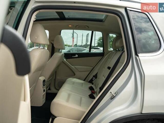 Бежевый Фольксваген Тигуан, объемом двигателя 1.98 л и пробегом 197 тыс. км за 12300 $, фото 24 на Automoto.ua