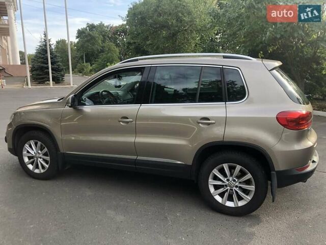 Бежевый Фольксваген Тигуан, объемом двигателя 2 л и пробегом 186 тыс. км за 16000 $, фото 1 на Automoto.ua