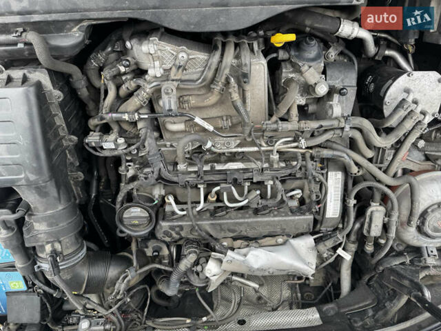 Бежевый Фольксваген Тигуан, объемом двигателя 1.97 л и пробегом 208 тыс. км за 12800 $, фото 35 на Automoto.ua