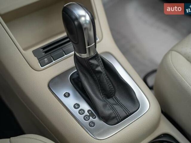 Бежевый Фольксваген Тигуан, объемом двигателя 1.98 л и пробегом 197 тыс. км за 12300 $, фото 21 на Automoto.ua