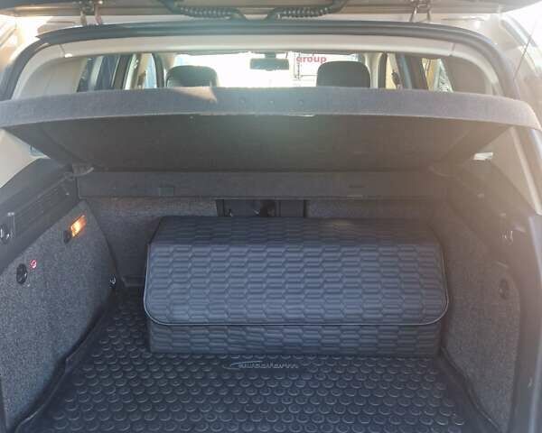 Бежевый Фольксваген Тигуан, объемом двигателя 1.97 л и пробегом 122 тыс. км за 14000 $, фото 30 на Automoto.ua