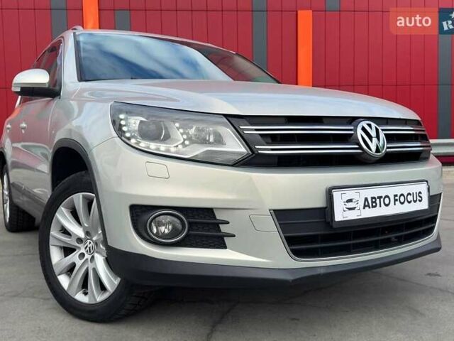 Бежевий Фольксваген Тігуан, об'ємом двигуна 1.99 л та пробігом 208 тис. км за 13990 $, фото 1 на Automoto.ua