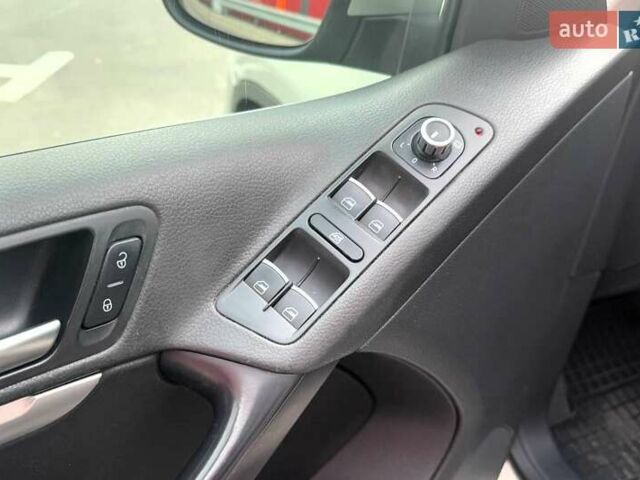 Бежевий Фольксваген Тігуан, об'ємом двигуна 1.99 л та пробігом 208 тис. км за 13990 $, фото 18 на Automoto.ua