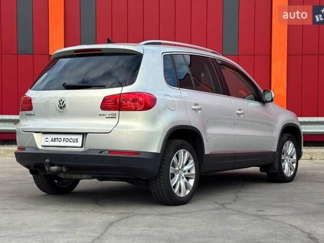 Бежевий Фольксваген Тігуан, об'ємом двигуна 1.99 л та пробігом 208 тис. км за 13990 $, фото 6 на Automoto.ua