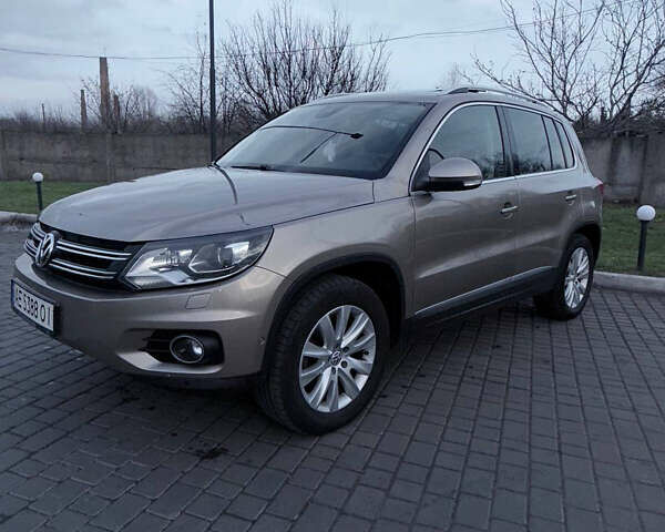 Бежевый Фольксваген Тигуан, объемом двигателя 1.97 л и пробегом 335 тыс. км за 16000 $, фото 6 на Automoto.ua