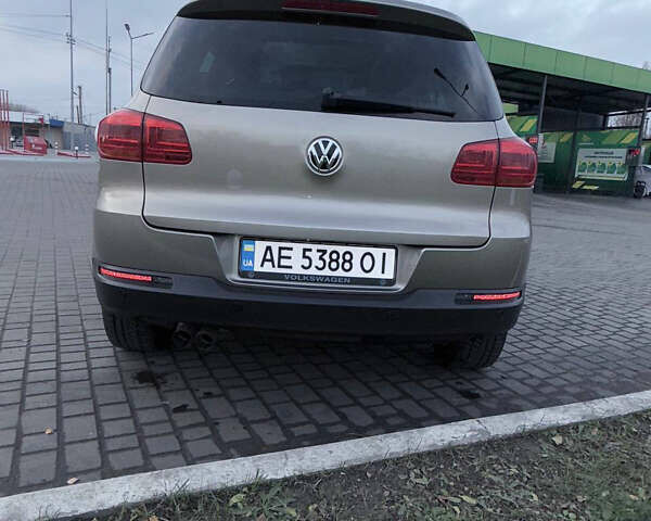 Бежевый Фольксваген Тигуан, объемом двигателя 1.97 л и пробегом 335 тыс. км за 16000 $, фото 9 на Automoto.ua