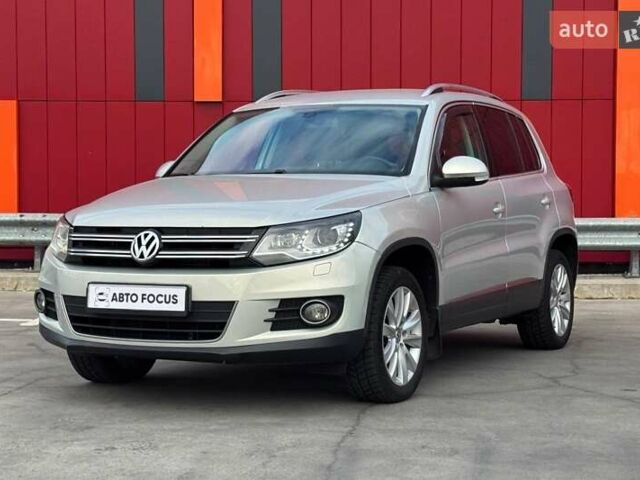Бежевий Фольксваген Тігуан, об'ємом двигуна 1.99 л та пробігом 208 тис. км за 13990 $, фото 4 на Automoto.ua