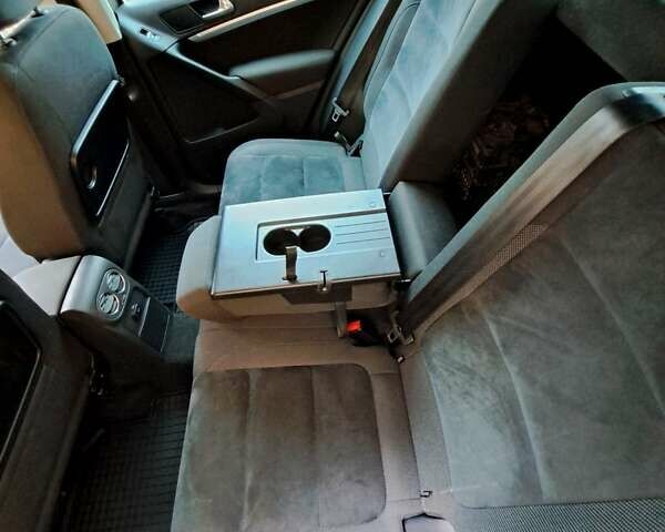 Бежевый Фольксваген Тигуан, объемом двигателя 1.97 л и пробегом 135 тыс. км за 15900 $, фото 14 на Automoto.ua