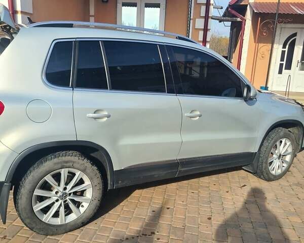 Бежевый Фольксваген Тигуан, объемом двигателя 1.97 л и пробегом 334 тыс. км за 13354 $, фото 1 на Automoto.ua