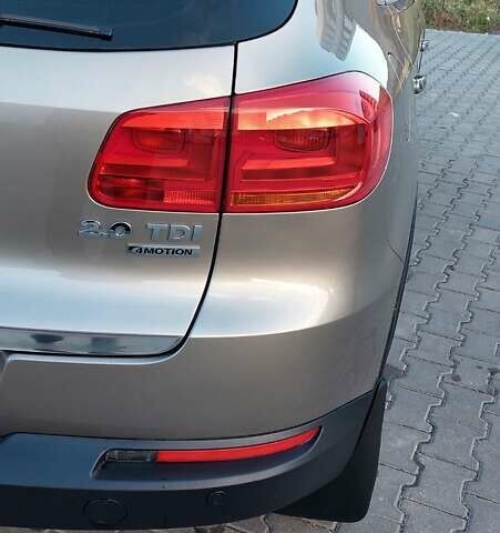 Бежевий Фольксваген Тігуан, об'ємом двигуна 1.97 л та пробігом 220 тис. км за 14900 $, фото 2 на Automoto.ua