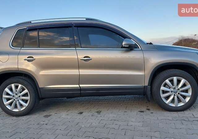 Бежевий Фольксваген Тігуан, об'ємом двигуна 1.97 л та пробігом 220 тис. км за 14900 $, фото 10 на Automoto.ua