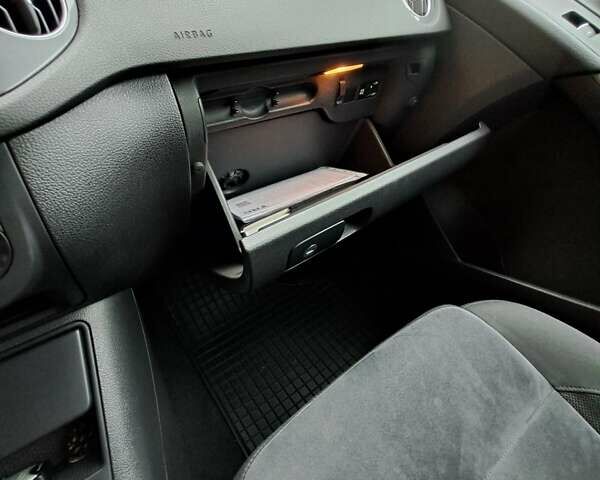 Бежевый Фольксваген Тигуан, объемом двигателя 1.97 л и пробегом 135 тыс. км за 15900 $, фото 5 на Automoto.ua