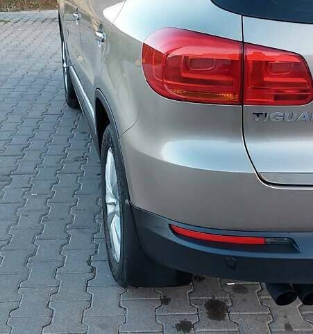 Бежевий Фольксваген Тігуан, об'ємом двигуна 1.97 л та пробігом 220 тис. км за 14900 $, фото 19 на Automoto.ua