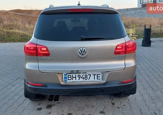 Бежевий Фольксваген Тігуан, об'ємом двигуна 1.97 л та пробігом 220 тис. км за 14900 $, фото 6 на Automoto.ua