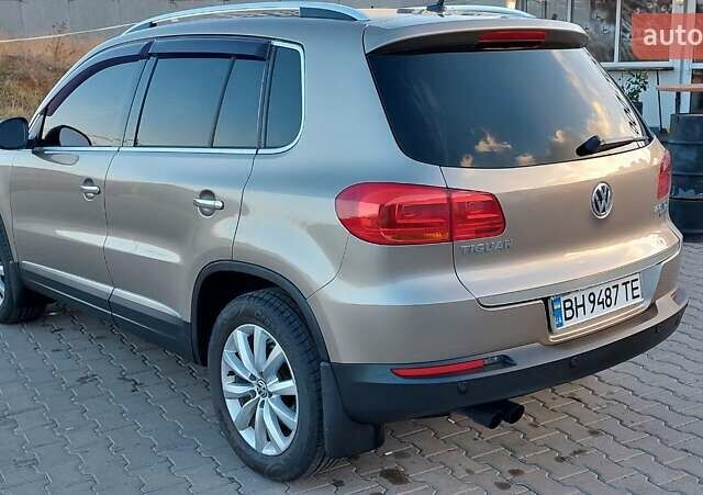 Бежевий Фольксваген Тігуан, об'ємом двигуна 1.97 л та пробігом 220 тис. км за 14900 $, фото 8 на Automoto.ua