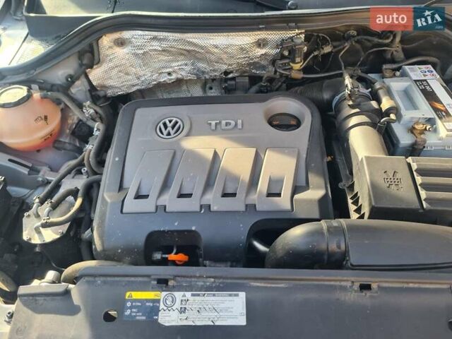 Бежевый Фольксваген Тигуан, объемом двигателя 1.97 л и пробегом 334 тыс. км за 13354 $, фото 6 на Automoto.ua