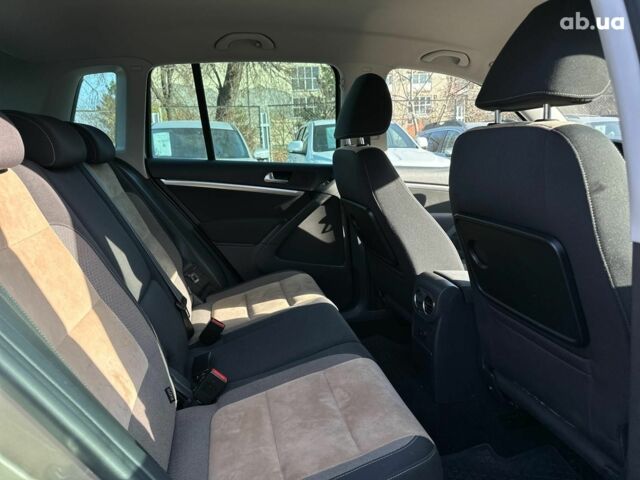 Бежевый Фольксваген Тигуан, объемом двигателя 2 л и пробегом 130 тыс. км за 17940 $, фото 38 на Automoto.ua