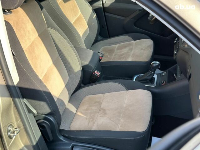 Бежевый Фольксваген Тигуан, объемом двигателя 2 л и пробегом 130 тыс. км за 17940 $, фото 41 на Automoto.ua