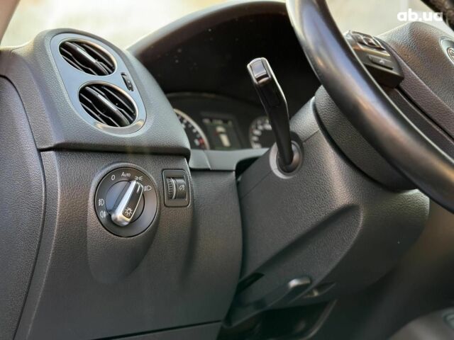 Бежевый Фольксваген Тигуан, объемом двигателя 2 л и пробегом 130 тыс. км за 17940 $, фото 25 на Automoto.ua