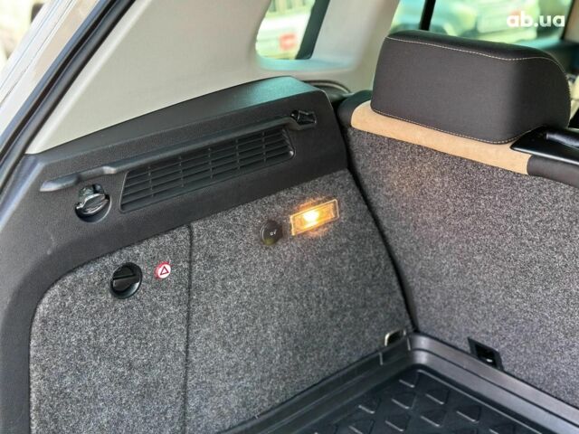 Бежевый Фольксваген Тигуан, объемом двигателя 2 л и пробегом 130 тыс. км за 17940 $, фото 35 на Automoto.ua