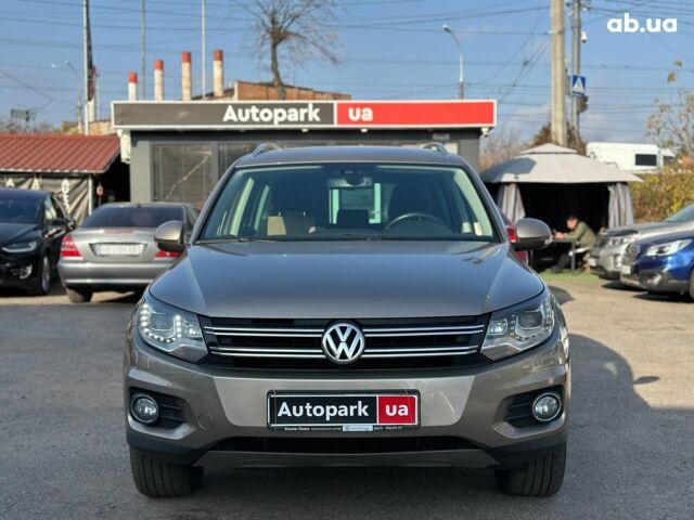 Бежевый Фольксваген Тигуан, объемом двигателя 2 л и пробегом 130 тыс. км за 17940 $, фото 1 на Automoto.ua