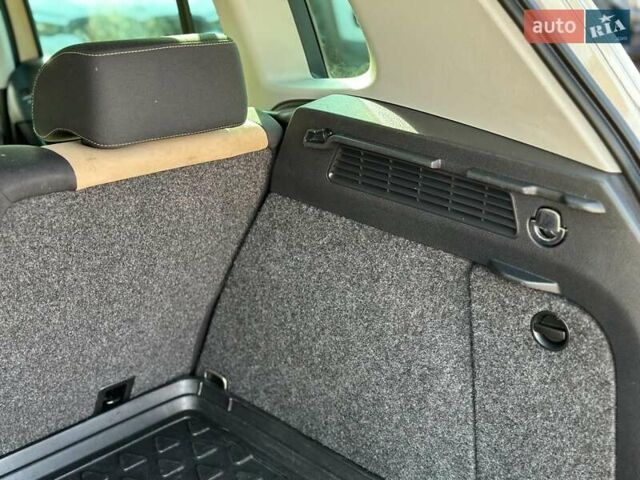 Бежевый Фольксваген Тигуан, объемом двигателя 2 л и пробегом 130 тыс. км за 17940 $, фото 36 на Automoto.ua