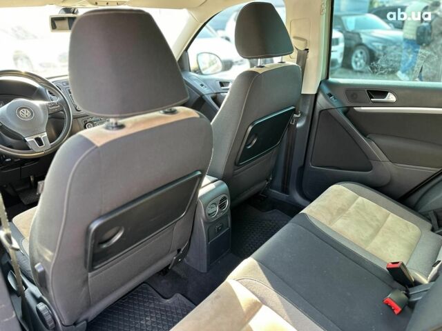 Бежевый Фольксваген Тигуан, объемом двигателя 2 л и пробегом 130 тыс. км за 17940 $, фото 17 на Automoto.ua