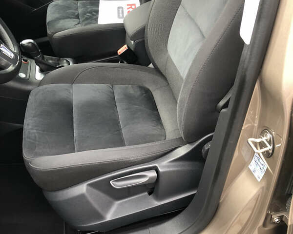 Фольксваген Тігуан 2015 у Тернополі на Automoto.ua Бежевий Фольксваген Тігуан, об'ємом двигуна 1.97 л та пробігом 84 тис. км за 22100 $, фото 16 на Automoto.ua