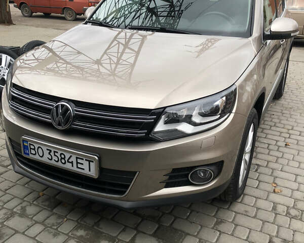 Фольксваген Тігуан 2015 у Тернополі на Automoto.ua Бежевий Фольксваген Тігуан, об'ємом двигуна 1.97 л та пробігом 84 тис. км за 22100 $, фото 1 на Automoto.ua