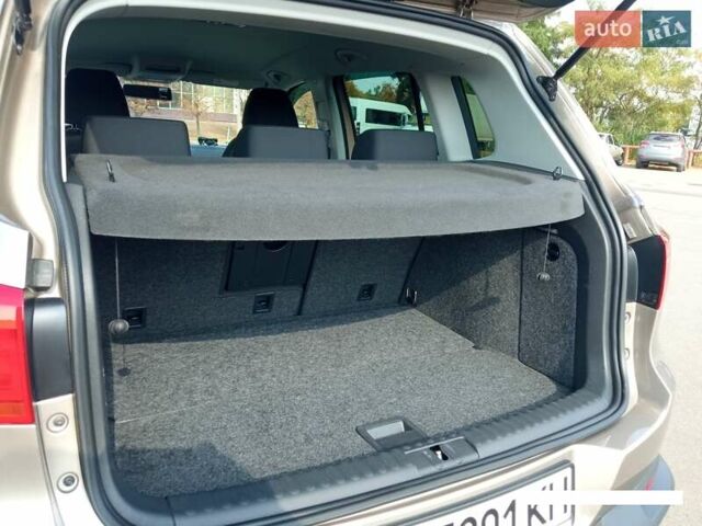 Бежевый Фольксваген Тигуан, объемом двигателя 1.39 л и пробегом 99 тыс. км за 16950 $, фото 78 на Automoto.ua