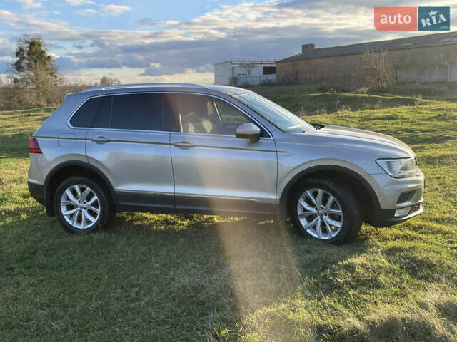 Бежевый Фольксваген Тигуан, объемом двигателя 1.98 л и пробегом 215 тыс. км за 21500 $, фото 4 на Automoto.ua