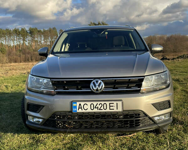 Бежевый Фольксваген Тигуан, объемом двигателя 1.98 л и пробегом 215 тыс. км за 21500 $, фото 2 на Automoto.ua