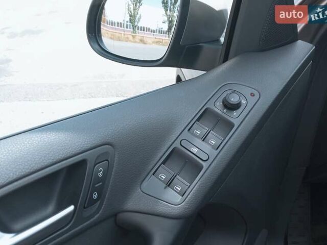 Бежевый Фольксваген Тигуан, объемом двигателя 1.39 л и пробегом 99 тыс. км за 16950 $, фото 34 на Automoto.ua