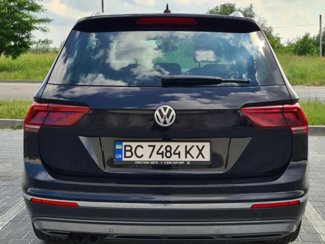 Черный Фольксваген Тигуан, объемом двигателя 0 л и пробегом 224 тыс. км за 23000 $, фото 2 на Automoto.ua