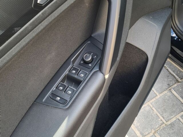 Черный Фольксваген Тигуан, объемом двигателя 0 л и пробегом 224 тыс. км за 23000 $, фото 18 на Automoto.ua