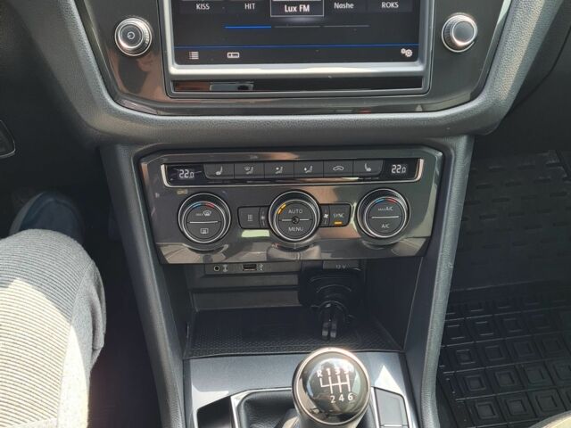 Черный Фольксваген Тигуан, объемом двигателя 0 л и пробегом 224 тыс. км за 23000 $, фото 16 на Automoto.ua