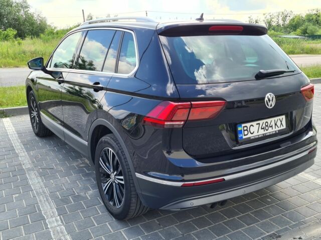 Черный Фольксваген Тигуан, объемом двигателя 0 л и пробегом 224 тыс. км за 23000 $, фото 1 на Automoto.ua