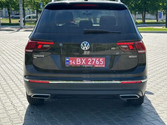 Черный Фольксваген Тигуан, объемом двигателя 2 л и пробегом 49 тыс. км за 21990 $, фото 21 на Automoto.ua