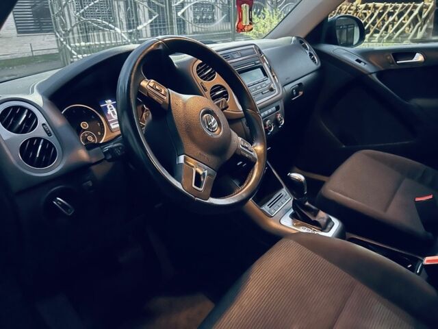 Черный Фольксваген Тигуан, объемом двигателя 2 л и пробегом 185 тыс. км за 9999 $, фото 5 на Automoto.ua