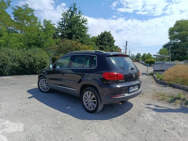 Черный Фольксваген Тигуан, объемом двигателя 2 л и пробегом 179 тыс. км за 11700 $, фото 3 на Automoto.ua