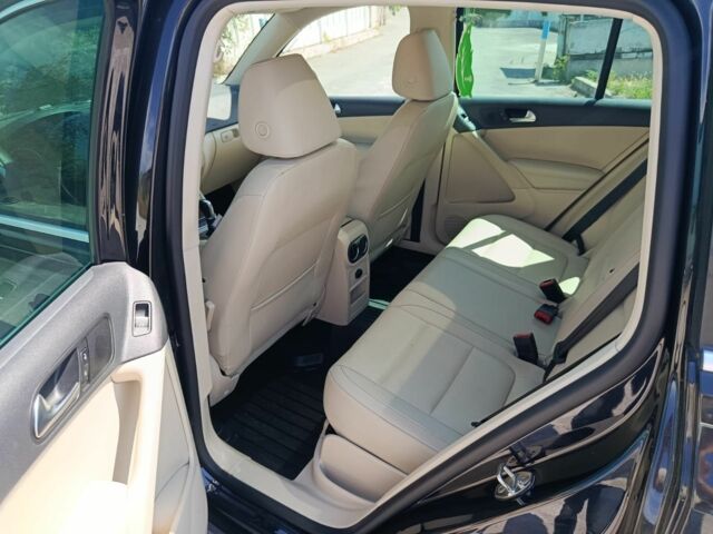 Черный Фольксваген Тигуан, объемом двигателя 2 л и пробегом 179 тыс. км за 11700 $, фото 13 на Automoto.ua