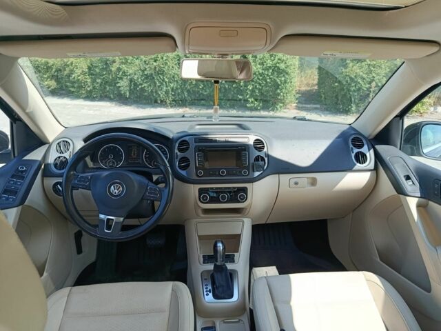 Черный Фольксваген Тигуан, объемом двигателя 2 л и пробегом 179 тыс. км за 11700 $, фото 8 на Automoto.ua