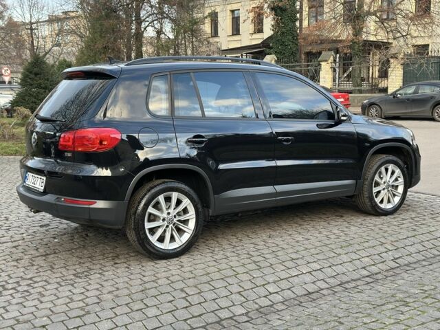 Черный Фольксваген Тигуан, объемом двигателя 2 л и пробегом 107 тыс. км за 13600 $, фото 9 на Automoto.ua