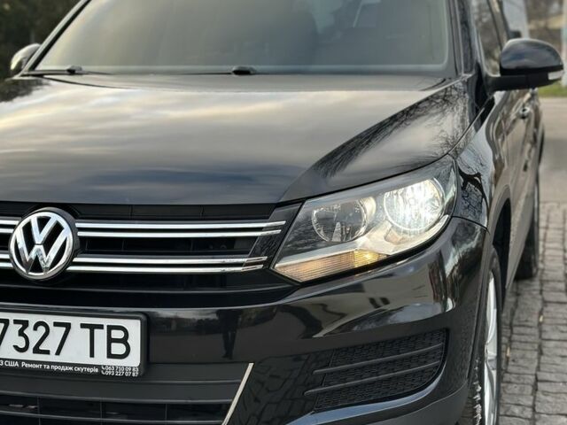 Черный Фольксваген Тигуан, объемом двигателя 2 л и пробегом 107 тыс. км за 13600 $, фото 4 на Automoto.ua