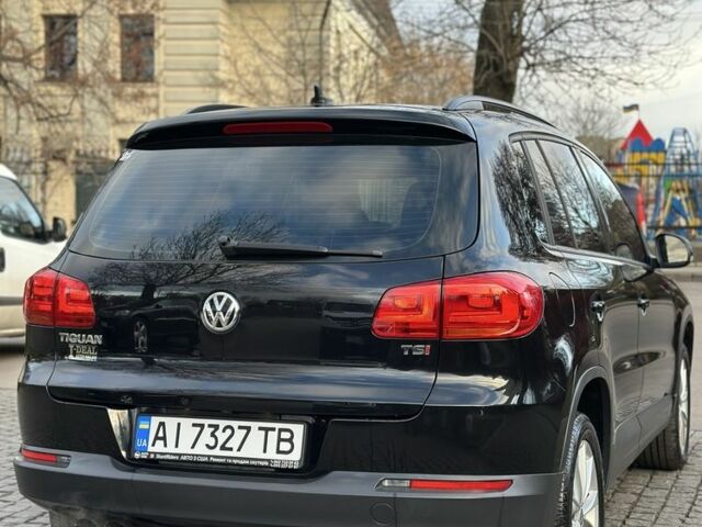 Черный Фольксваген Тигуан, объемом двигателя 2 л и пробегом 107 тыс. км за 13600 $, фото 7 на Automoto.ua