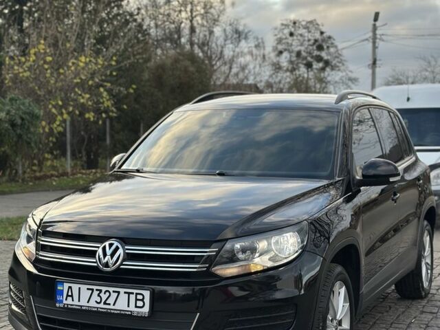 Черный Фольксваген Тигуан, объемом двигателя 2 л и пробегом 107 тыс. км за 13600 $, фото 12 на Automoto.ua