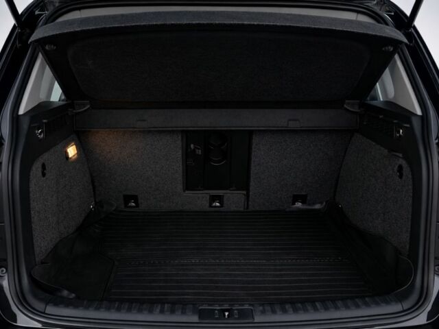 Черный Фольксваген Тигуан, объемом двигателя 2 л и пробегом 184 тыс. км за 14000 $, фото 12 на Automoto.ua