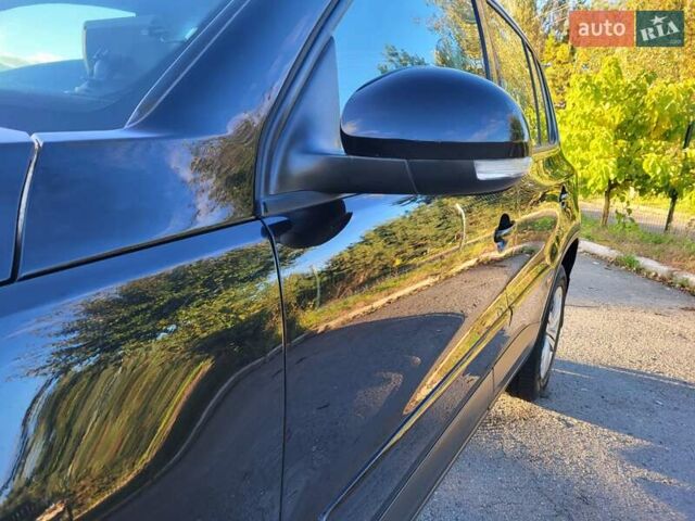 Черный Фольксваген Тигуан, объемом двигателя 1.97 л и пробегом 290 тыс. км за 9899 $, фото 74 на Automoto.ua