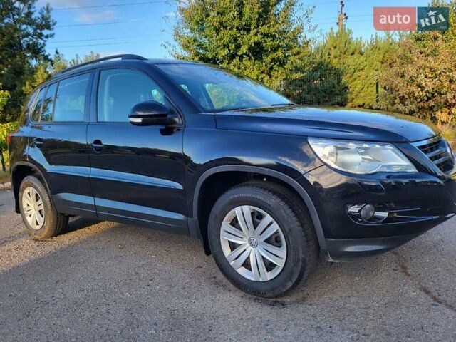 Черный Фольксваген Тигуан, объемом двигателя 1.97 л и пробегом 290 тыс. км за 9899 $, фото 60 на Automoto.ua