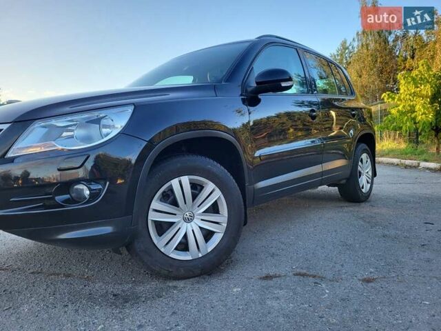 Черный Фольксваген Тигуан, объемом двигателя 1.97 л и пробегом 290 тыс. км за 9899 $, фото 4 на Automoto.ua